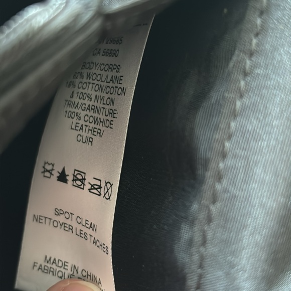 Pendleton slim wallet with strap, arrow path pattern, wool & leather - Picture 12 of 14